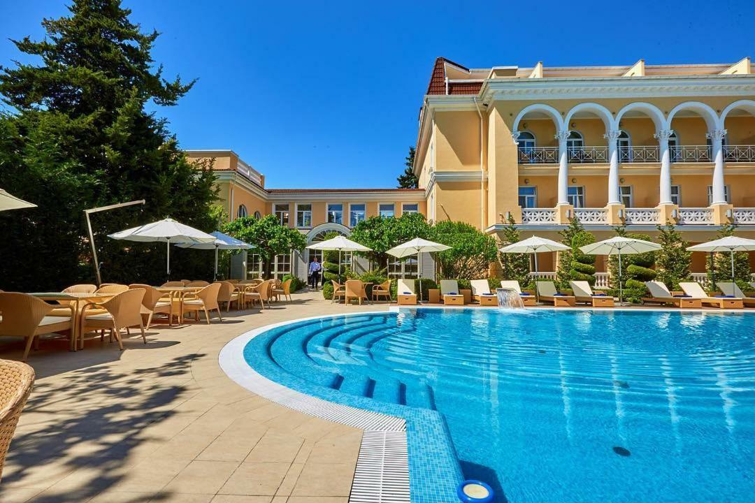 Palace Del Mar Odesa Exterior photo